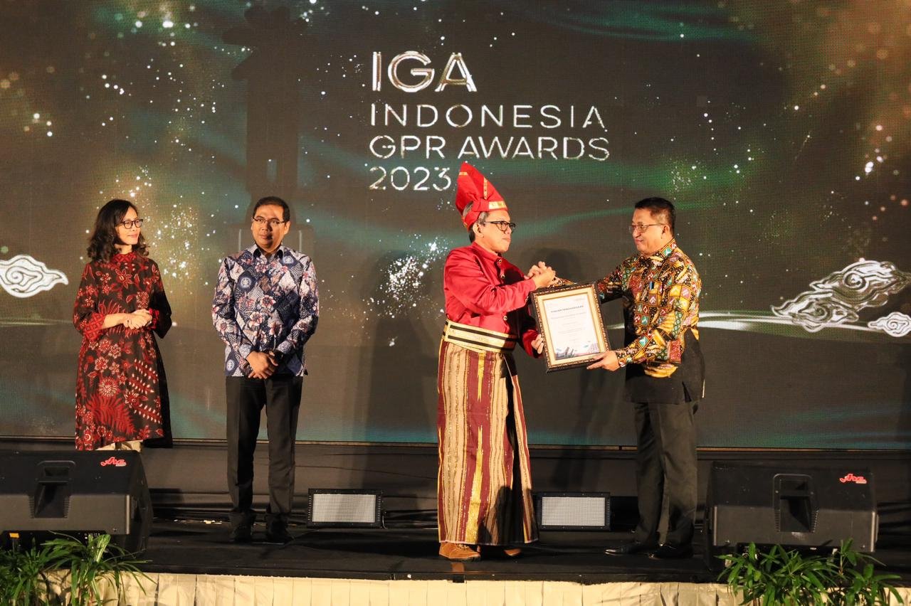 IGA 2023, Danny Pomanto Raih Penghargaan Kategori Wali Kota Terpopuler se-Indonesia