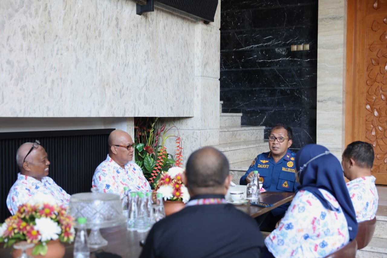 Sepeda Lipat Nikmati Keindahan