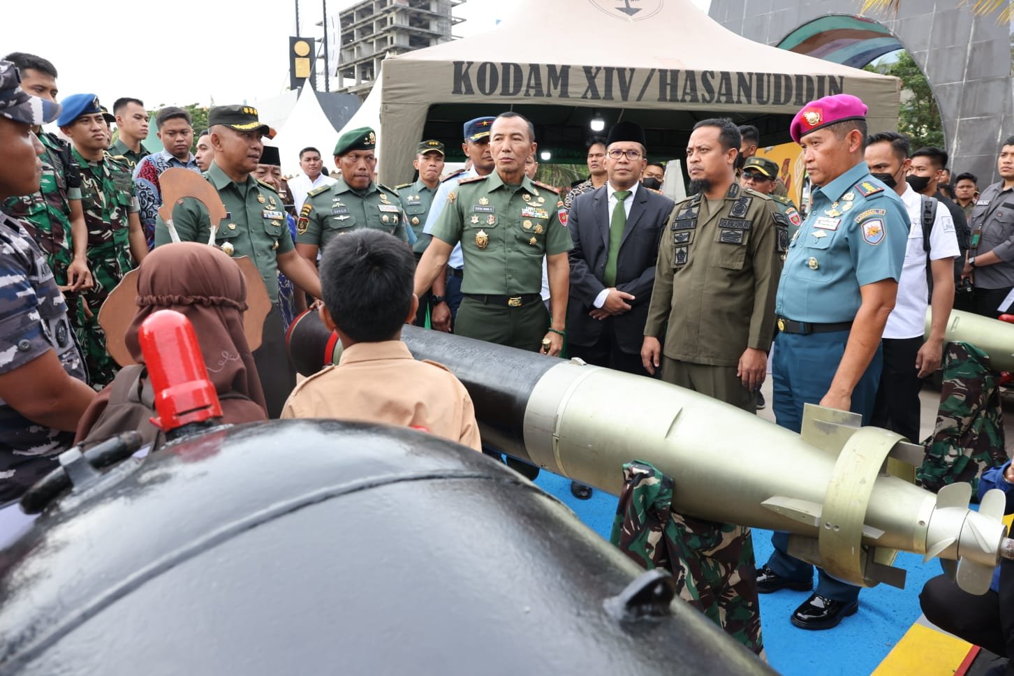 Warganya Mengenal Alutsista TNI