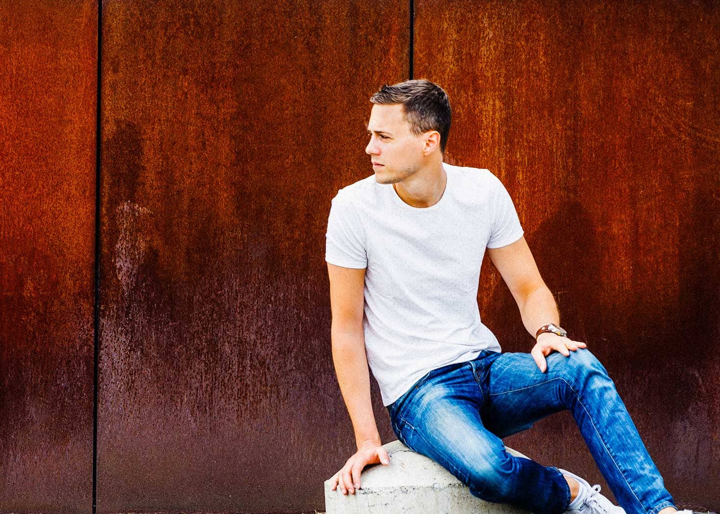 "Be Your Lover" : le nouveau single de Namic qui va vous donner envie d’évasion.