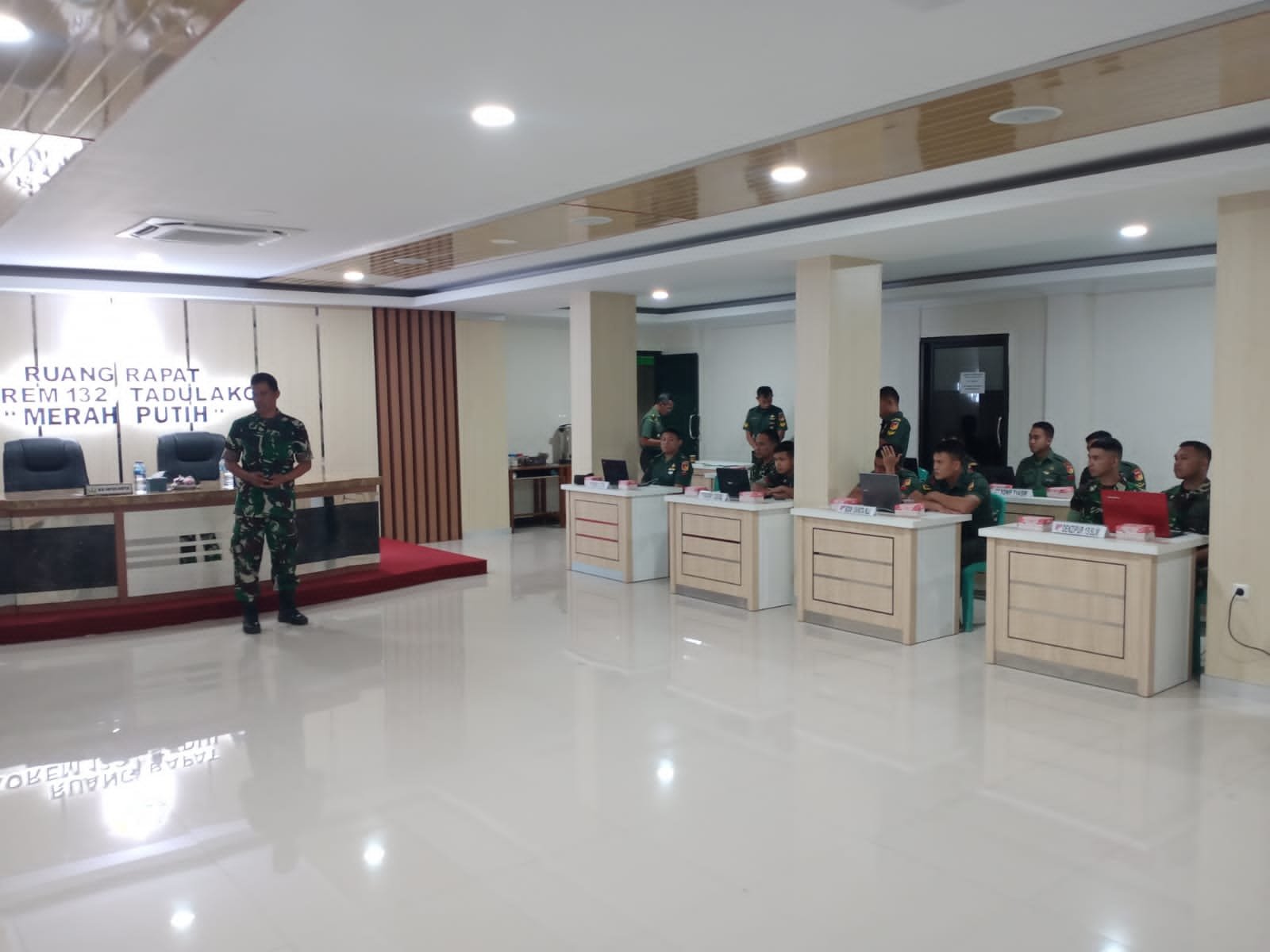 Melaksanakan Kegiatan Bimtek Sisfo