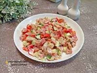салат на праздничный стол с грибами и колбасой