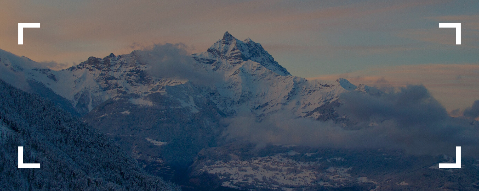 Emarsys Berge Background