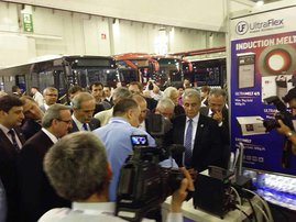 Ultraflex team shows induction heating demo to the mayor of Bursa, Turkey