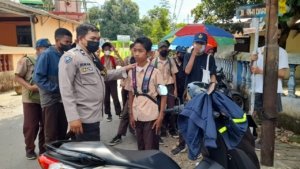 Bhabinkamtibmas Polsek Biringkanaya Antisipasi Timbulnya Tawuran Antar Pelajar