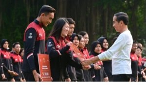 Presiden Jokowi Serahkan Bonus Apresiasi bagi Atlet SEA Games Ke-32