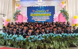 TK-IT Wahdah Islamiyah Tomoni Lutim Gelar Penamatan