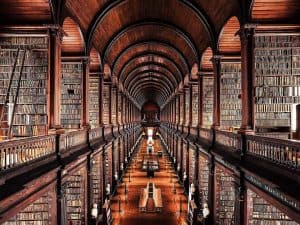Read more about the article European Libraries: A Journey Through Knowledge and Beauty