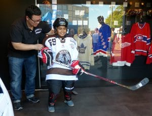 Martin Hyun bei der NHL Global Fan Tour in Berlin