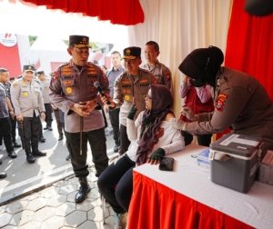 Kapolri Gelar Baksos Kesehatan Demi Keselamatan Masyarakat
