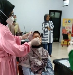 PD Parkir Makassar Adakan Swab Antigen dan PCR 