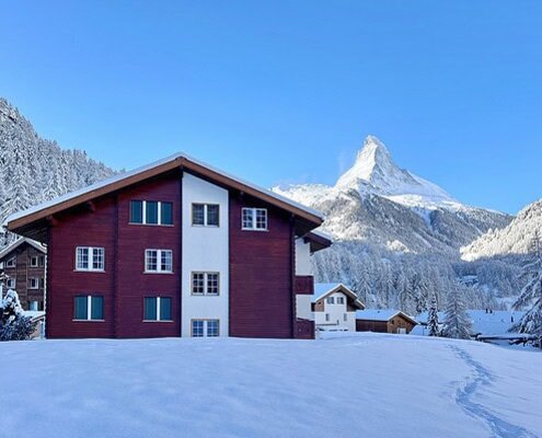 Ansicht vom Haus Vira in Richtung Matterhorn im Winter