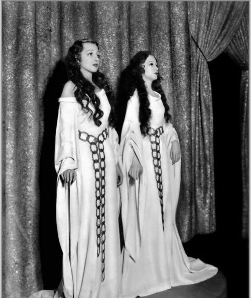 Francis Drake as Yvonne Orlac (and waxwork) in Mad Love (1935)