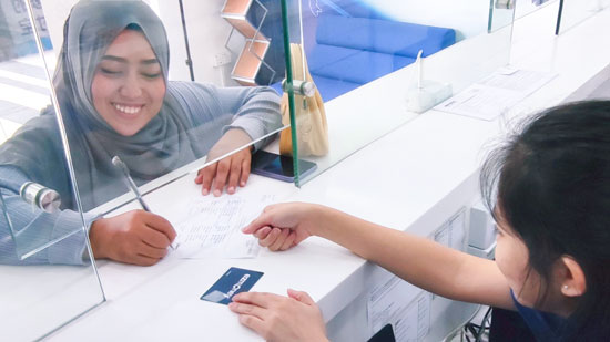 counter service 1 EZ Money Sdn Bhd.