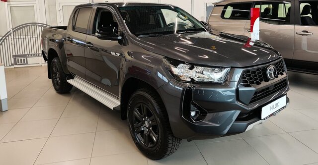 Toyota Hilux GR Sport в кольорі чорний металік (218)