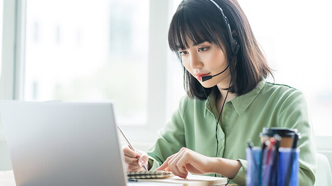 csr woman 2 uai EZ Money Sdn Bhd.