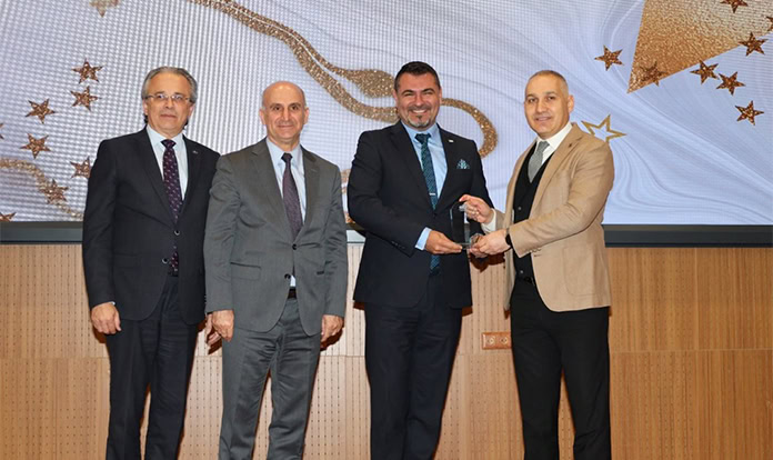 Ege İhracatçılar Birliği, Keskinoğlu’nun ihracattaki başarısını ödüllendirdi