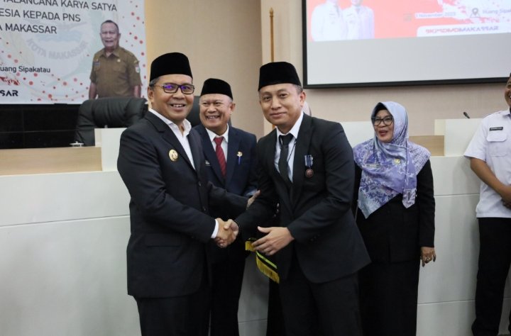 196 ASN Pemkot Makassar Raih Penghargaan Satyalencana Karya Satya