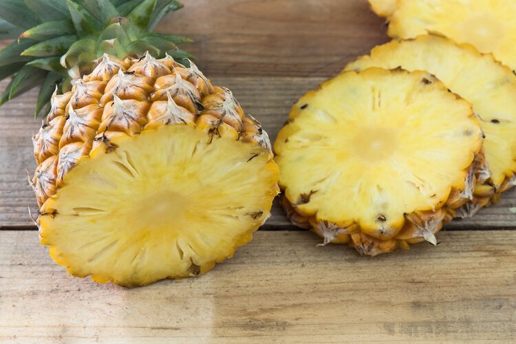 Benefícios do Abacaxi Abacaxi é bom para tosse, pele e anemia: veja os 36 benefícios da fruta