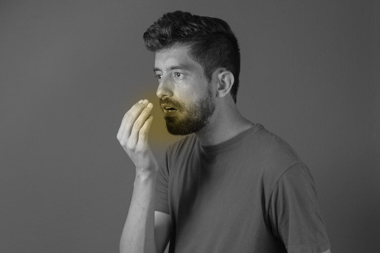 Como Eliminar Mau Hálito Usando Bicarbonato de Sódio Como Eliminar Mau Hálito Usando Bicarbonato de Sódio