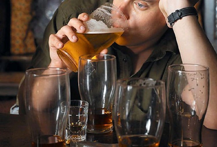 Efeitos Colaterais de Beber Cerveja Efeitos Colaterais de Beber Cerveja
