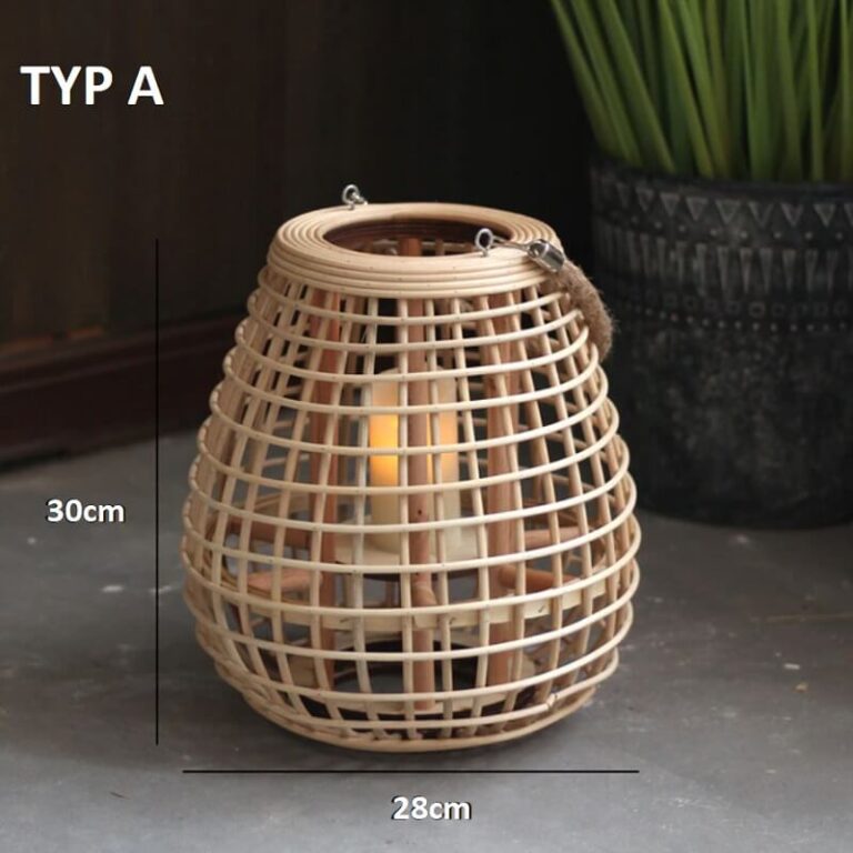 Lampion wiklinowy na nóżkach boho, ozdobna i romantyczna. Idealny do salonu, na taras, do ogrodu.