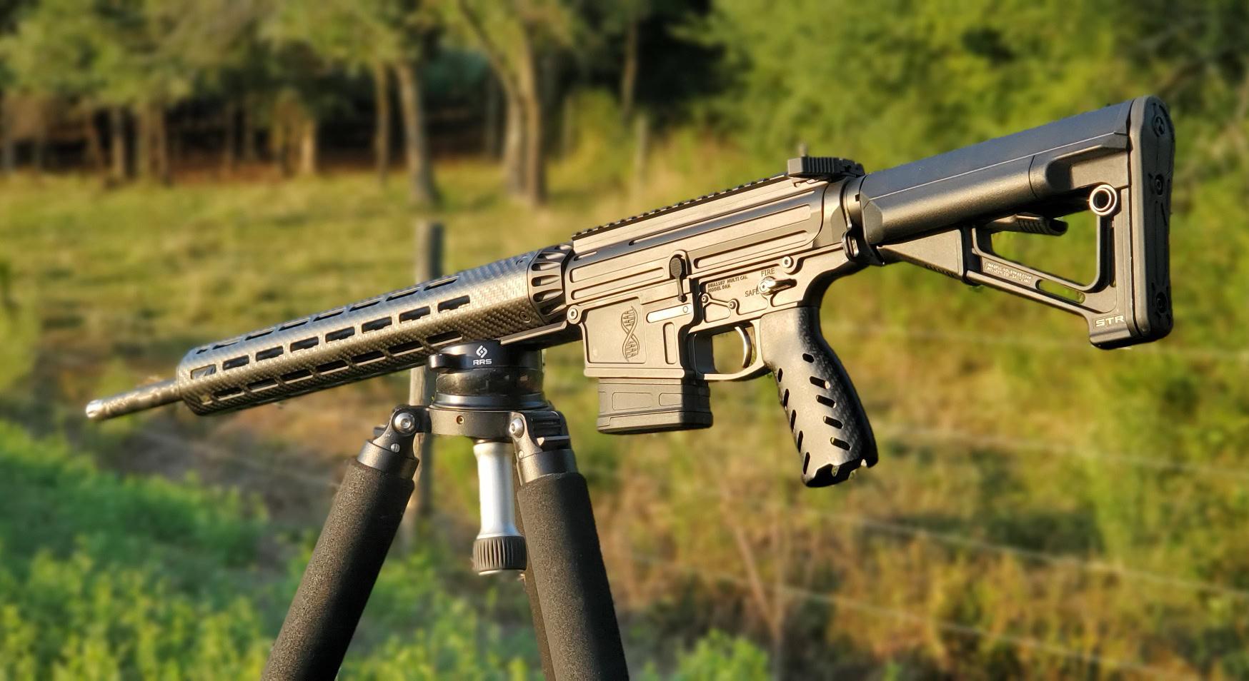 Alpha Adjustable Carbon AR-10 Rifle - Image 2