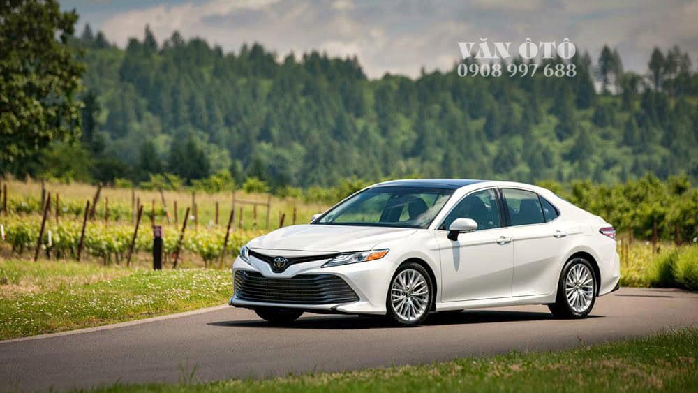 Báo Giá Giá xe Toyota Camry 2021