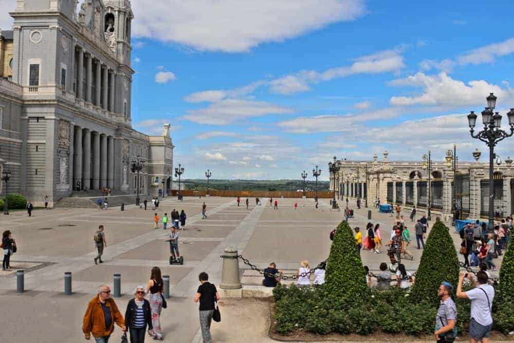 Facts for Spain: life expectancy
