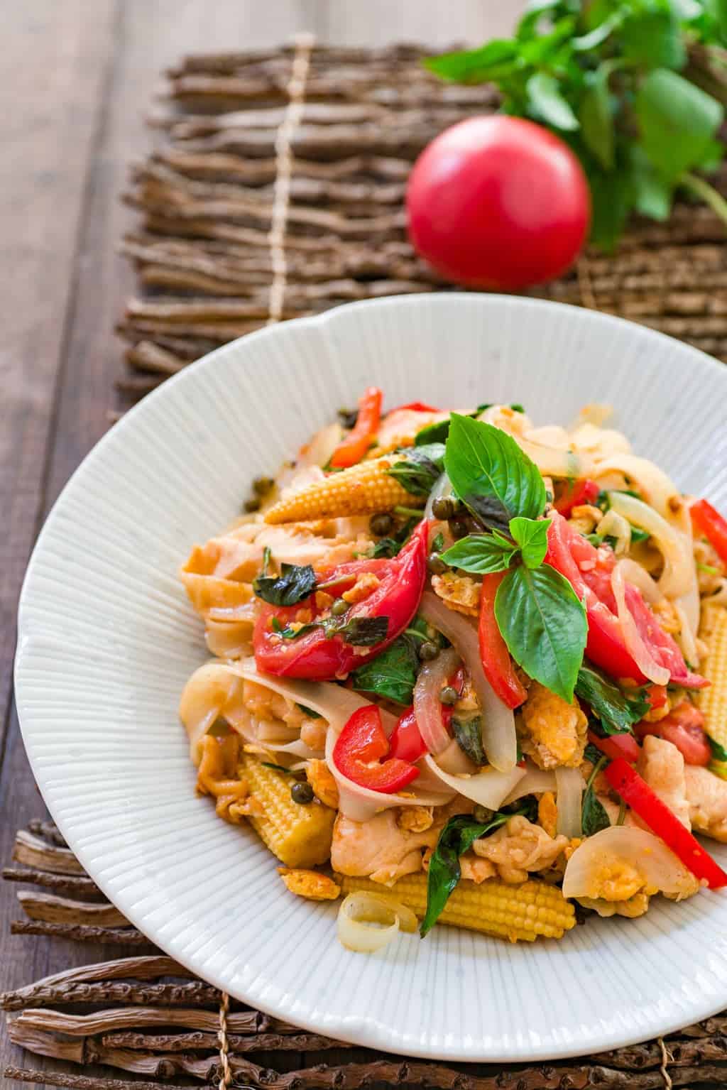 Pad Kee Mao Recipe Pad Kee Mao, or "fried drunkard" is a delightfully flavorful Thai noodle dish loaded with a random assortment of vegetables and protein, perfect for a quick weeknight meal.
