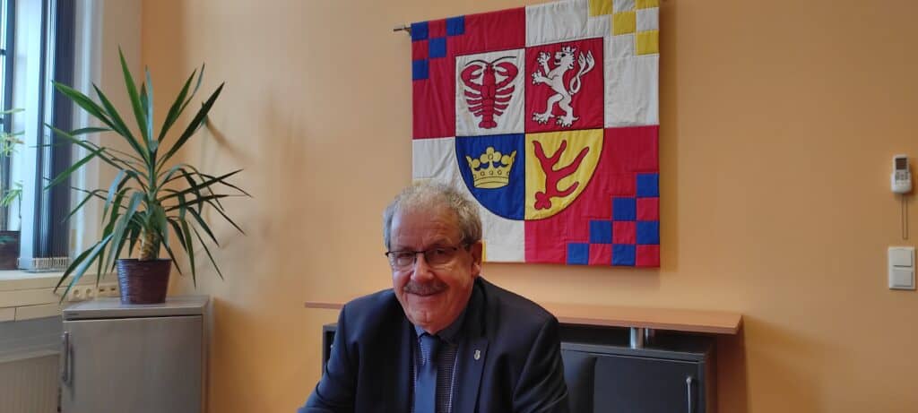 Ärmel hoch im Forster Kreishaus