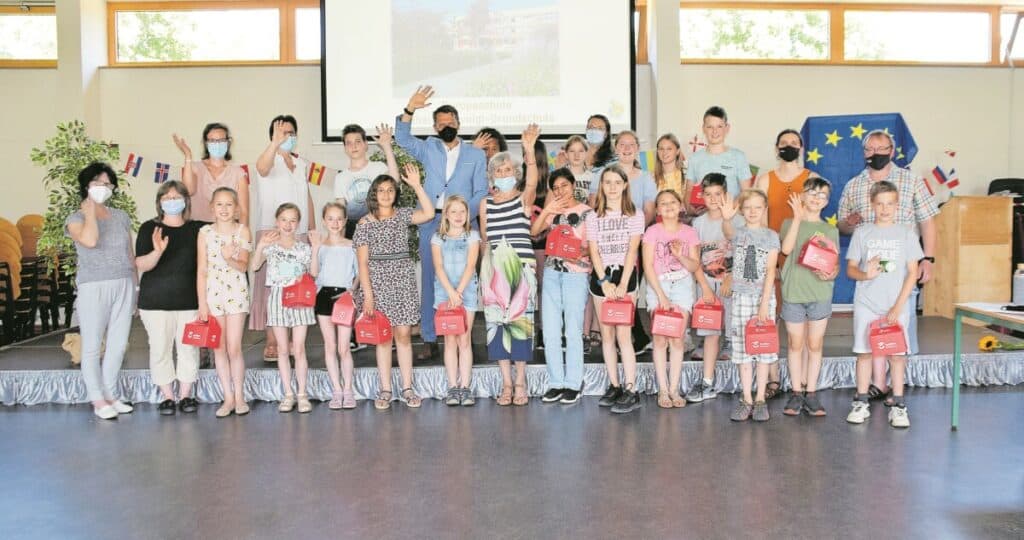 Kinderparlament der Nevoigt Grundschule präsentiert Umfrageergebnisse