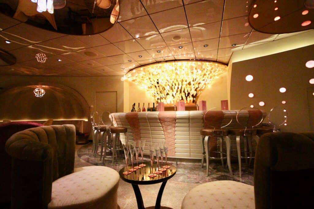 Disney Dream Pink Champagne Bar