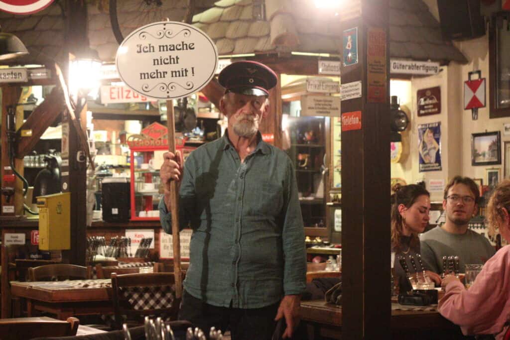 Schankschluss im Spreewaldbahnhof in Burg