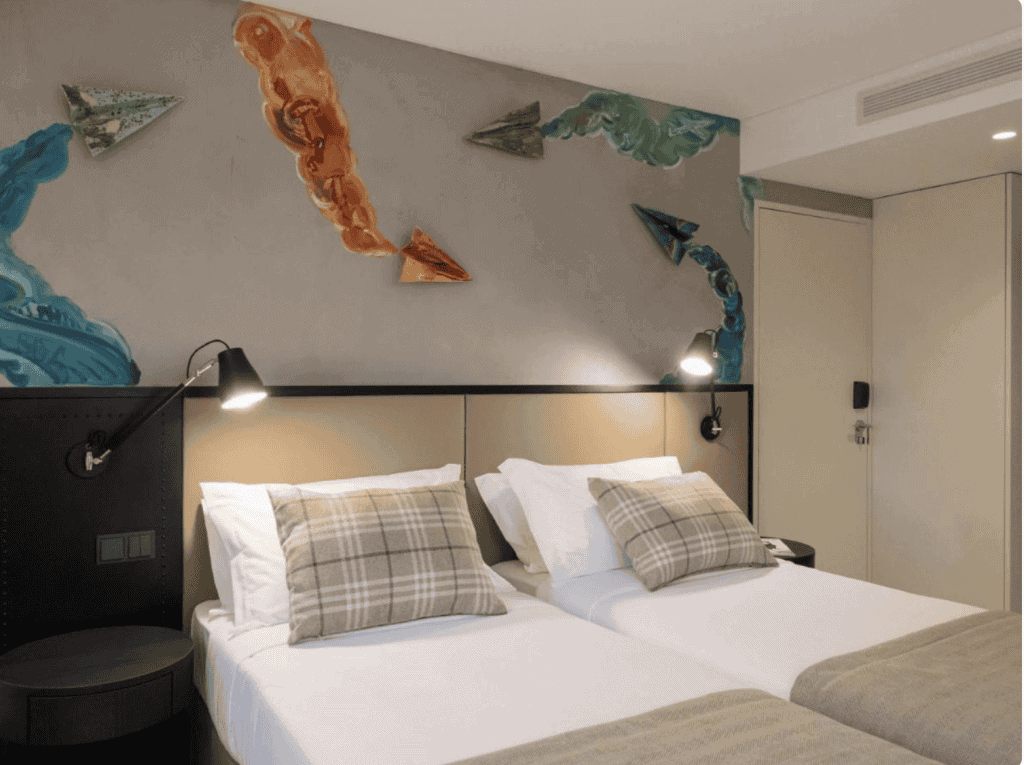 Lisbon-airport-hotels-with-free-shuttle