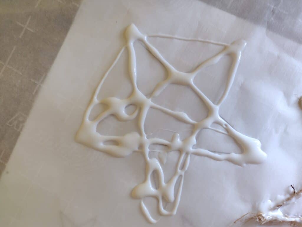 Picture of glue in the shape of a star