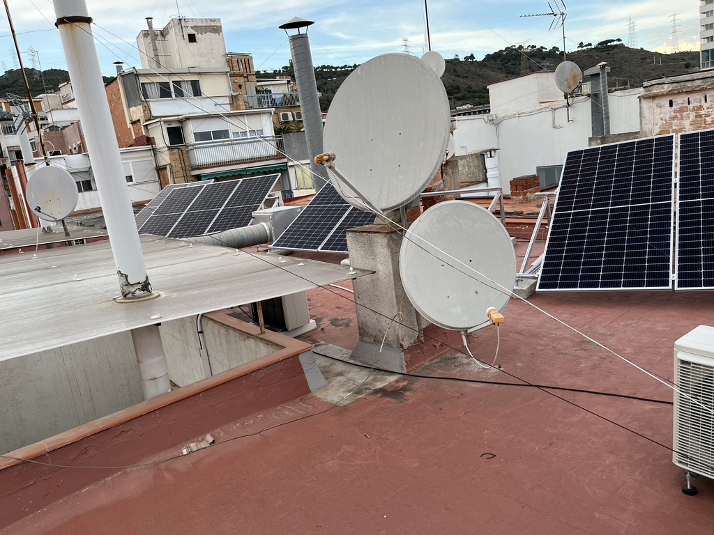 Placas solares instaladas en Molins de Rei por Instalaciones Molins