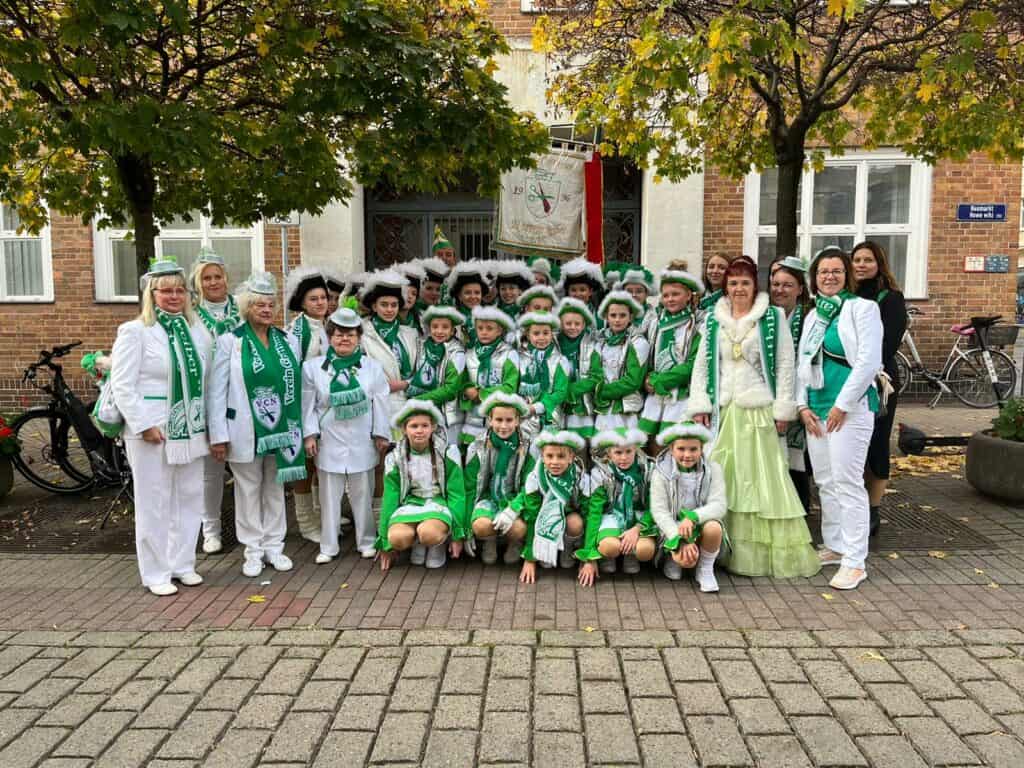 Cottbuser Narrenweiber feiern