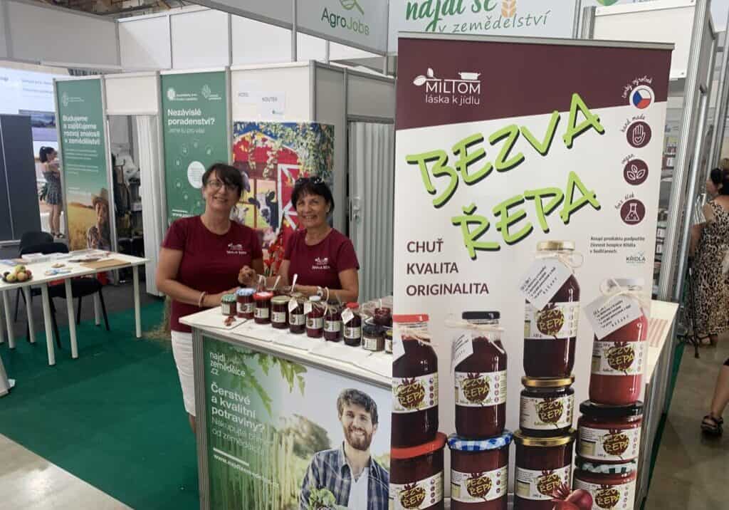 Lesni Skolka Ctyrak (Lesní školce, Lesní školce Čtyřlístek, Lesní školka Čtyřlístek, školce Čtyřlístek) Lesni Skolka Ctyrak