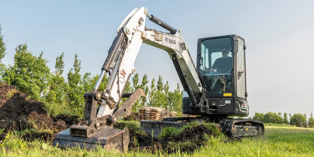 How to Pick the Right Mini Excavator Rental in Alabama 