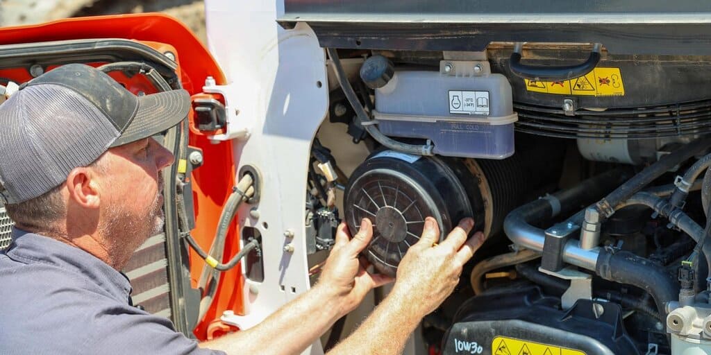 Keep Your Bobcat Loaders and Excavators Running in High Temperatures 