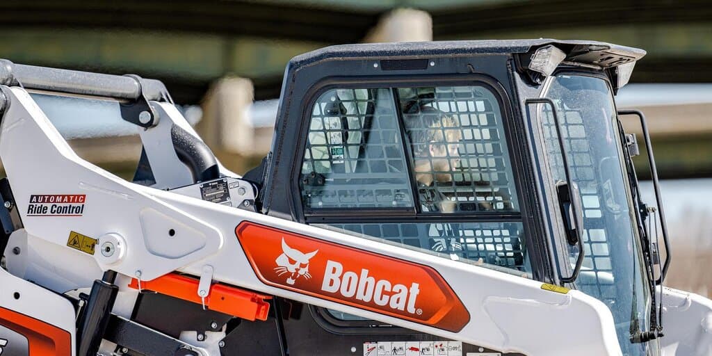5 Simple Steps to Operate a Bobcat Skid Steer 