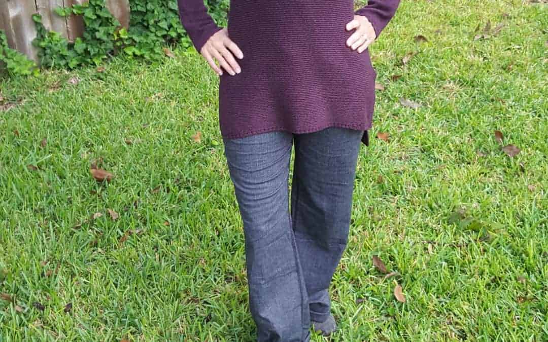 woman wearing fall fashion for active women