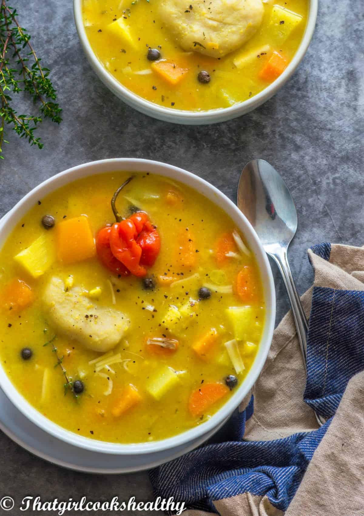 Pumpkin Curry Soup Recipe (Easy One Pot Recipe) - Raepublic