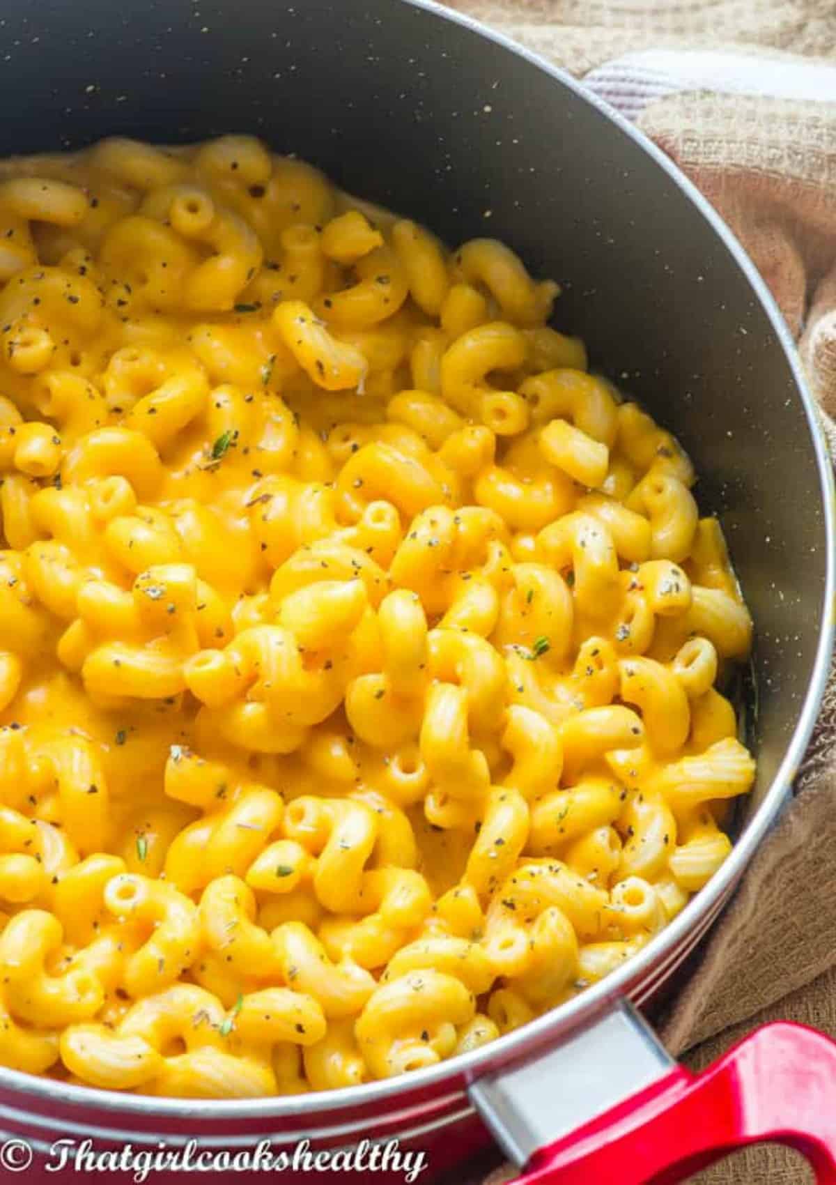 close up of the mac and cheese