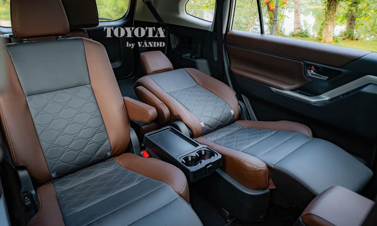 Innova Hàng ghế thứ 2 của Innova Cross 2023