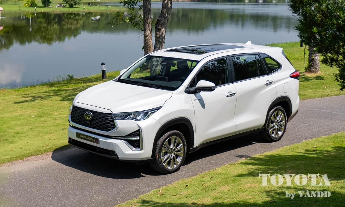 Innova Toyota Innova Cross 2023
