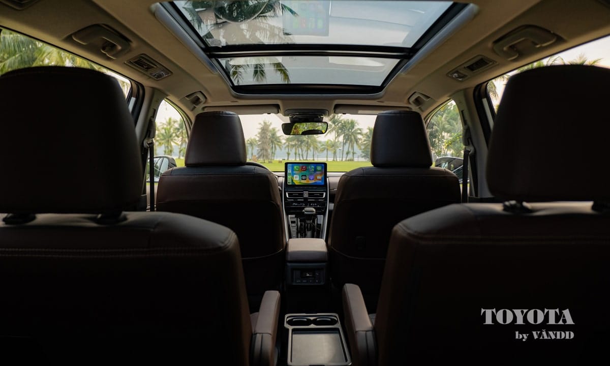 Innova Hàng ghế thứ 2 Innova Cross 2023