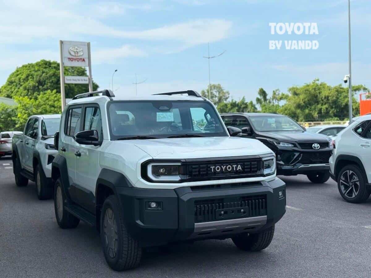 Thiết kế cơ bắp, vuông vức của Toyota Land Cruiser FJ 2026 đậm chất việt dã