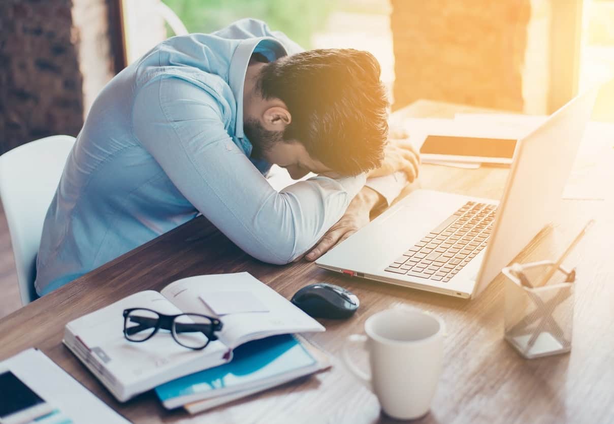 日本のクレジットカードが使えず海外通販が出来ないので困っている